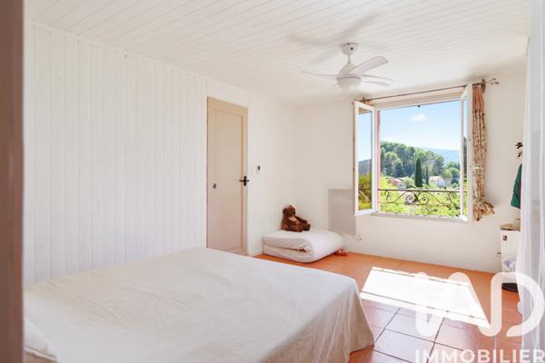Maison à vendre 7 pièces 180 m² Cuges-les-Pins