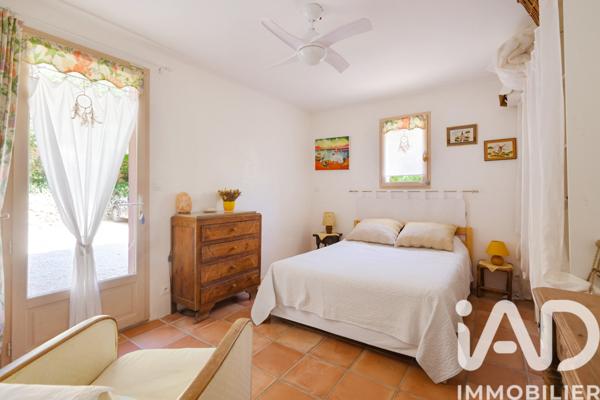 Maison à vendre 7 pièces 180 m² Cuges-les-Pins