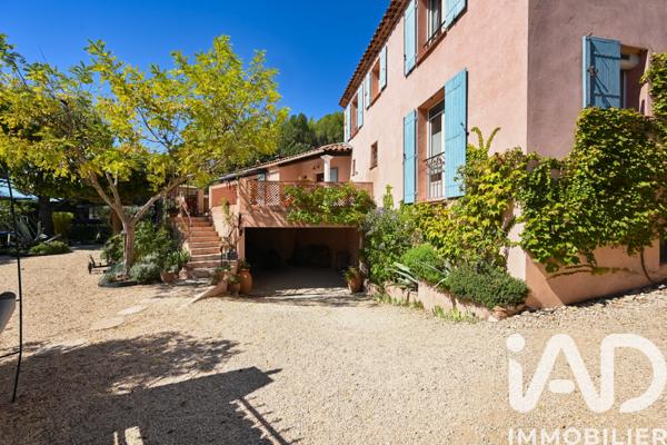 Maison à vendre 7 pièces 180 m² Cuges-les-Pins