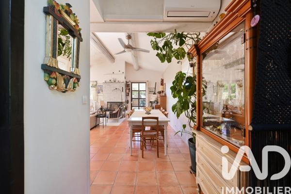 Maison à vendre 7 pièces 180 m² Cuges-les-Pins