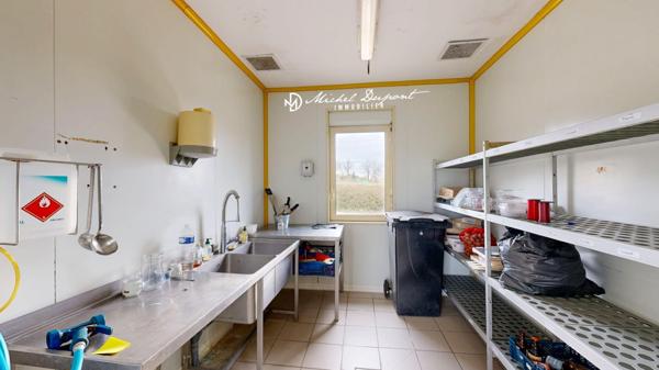 Local commercial de caractère – Emplacement stratégique en plein cœur du Périgord Noir