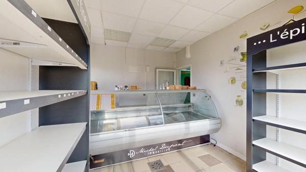 Local commercial de caractère – Emplacement stratégique en plein cœur du Périgord Noir