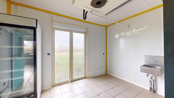 Local commercial de caractère – Emplacement stratégique en plein cœur du Périgord Noir