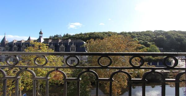 "HÔTEL DE L'ÉPÉE", UN GRAND APPARTEMENT AVEC ASCENSEUR & L'ÉLÉGANCE D'UNE ADRESSE. - L'agence Immobilier & Associés