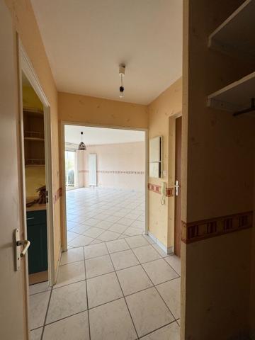 A VENDRE DIJON TOISON D'OR appartement 4 pièces 80.38 m2 avec terrasse, cave, parking, garage