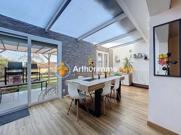 Vente Maison 5 pièces 100 m2 à Saint-Clair-de-la-Tour