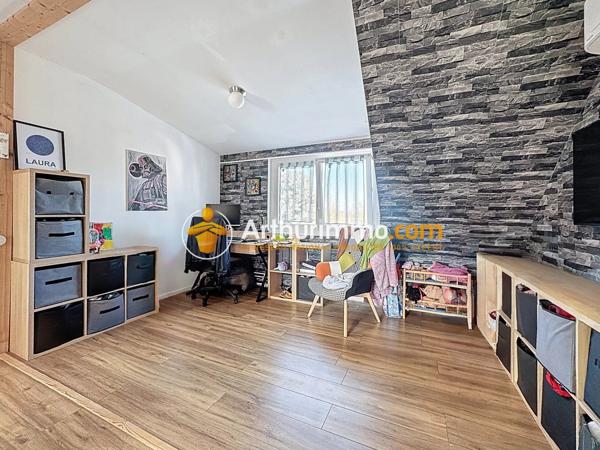 Vente Maison 5 pièces 100 m2 à Saint-Clair-de-la-Tour