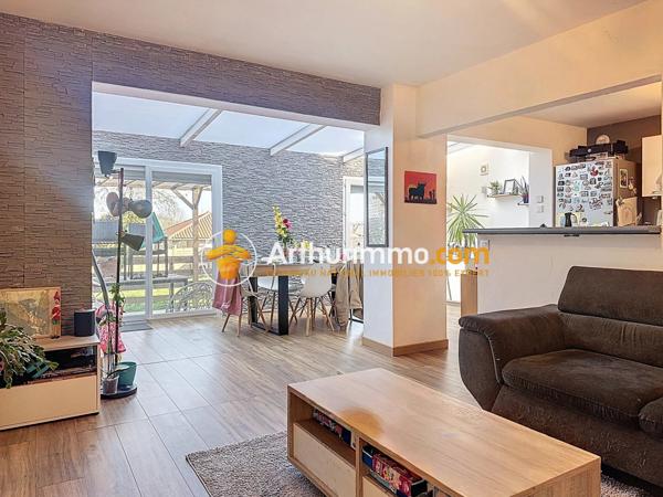 Vente Maison 5 pièces 100 m2 à Saint-Clair-de-la-Tour