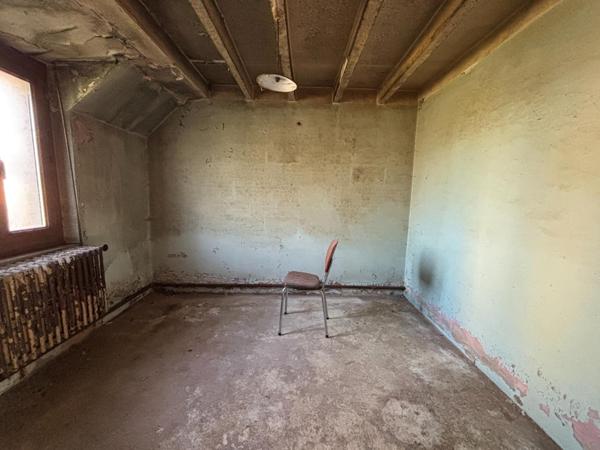 Corp de ferme avec énorme potentiel