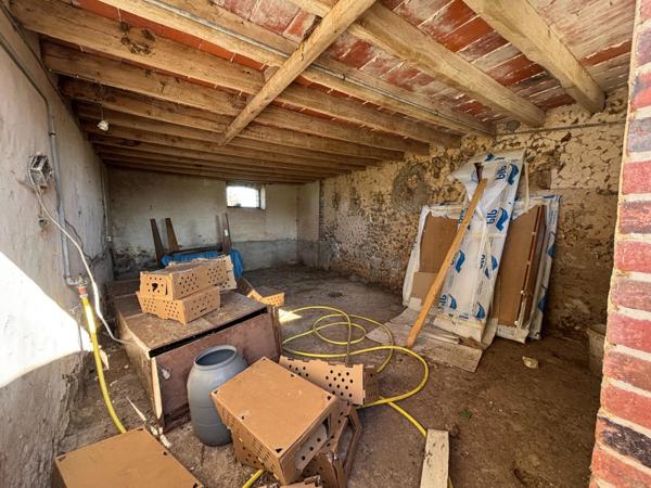 Corp de ferme avec énorme potentiel