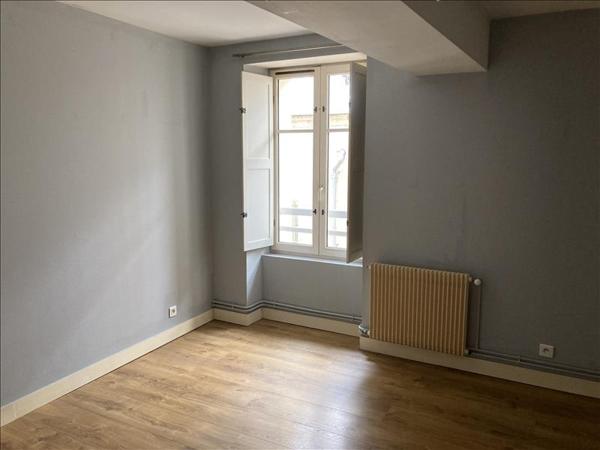 Appartement à louer |  LA REOLE |  3 pièces | 80 m²