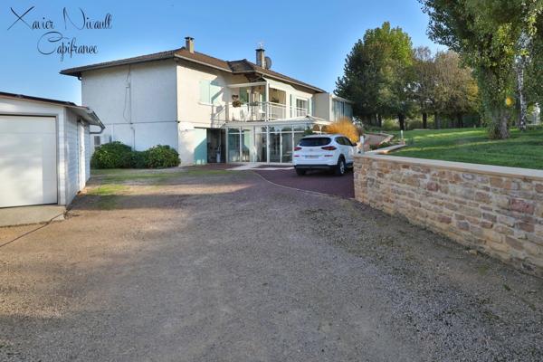 Maison à vendre 8 pièces proche de PONT DE VAUX (01)