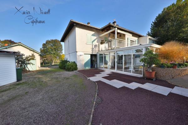 Maison à vendre 8 pièces proche de PONT DE VAUX (01)