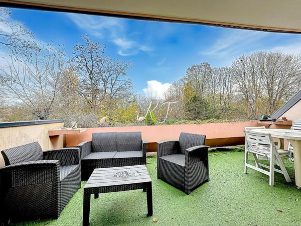 Appartement Lumineux avec grande terrasse