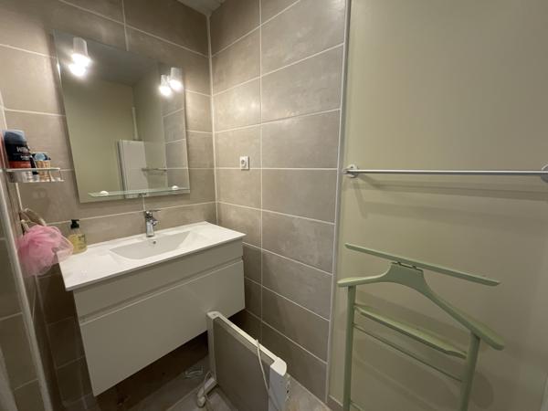 Agnin (38150) À vendre en exclusivité sur Agnin : Maison de 180 m² avec garage et atelier.