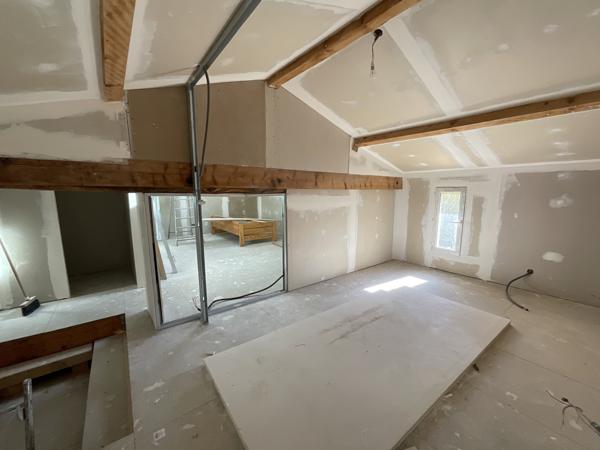 Agnin (38150) À vendre en exclusivité sur Agnin : Maison de 180 m² avec garage et atelier.