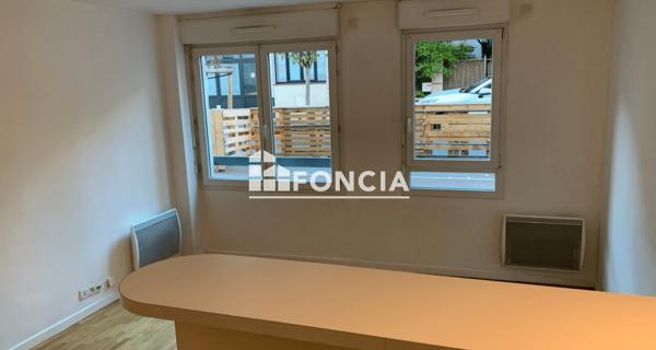 Location Studio 25.9 m² - Suresnes 92150