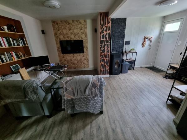 Charmante petite maison de 71 m² en pierre sur terrain de + 3980 m²