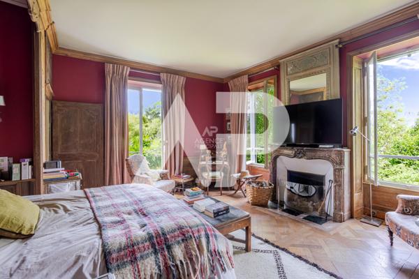 SEVRES RIVE GAUCHE - DEMEURE DE CHARME 2 190 000 € **  - Référence  673-S
