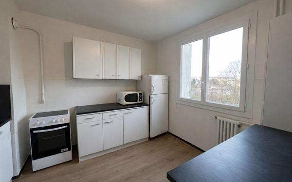 Appartement à vendre    2 pièces • 53,52 m2 Marseille 10