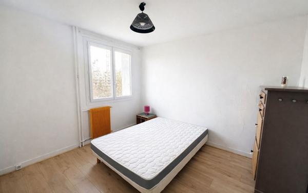 Appartement à vendre    2 pièces • 53,52 m2 Marseille 10