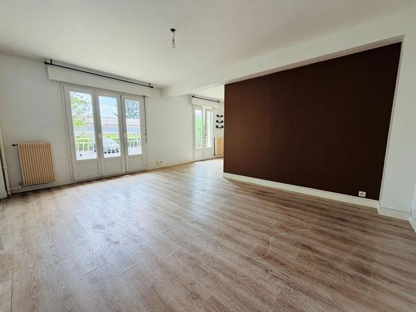 Superbe appartement 4 pièces lumineux à Reims avec balcon et parking