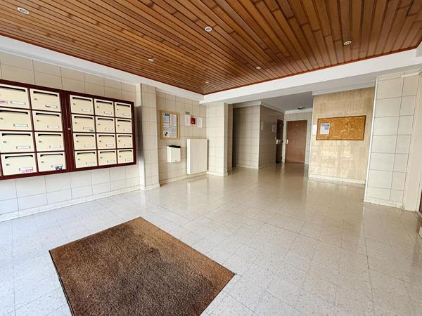 Superbe appartement 4 pièces lumineux à Reims avec balcon et parking