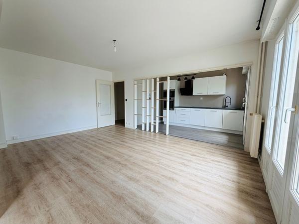 Superbe appartement 4 pièces lumineux à Reims avec balcon et parking