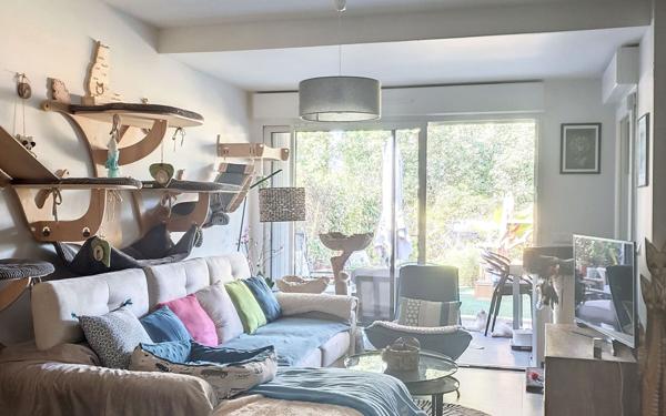 Appartement à vendre    2 pièces •  Six-Fours-les-Plages