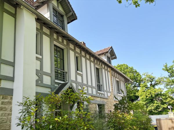 Vente maison 182 m² 7 Pièces Vaucresson