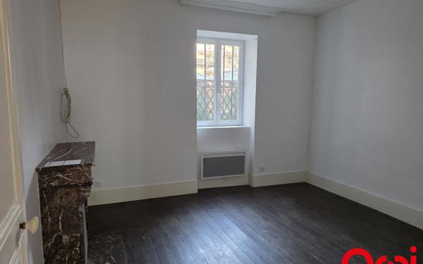 Maison à vendre    4 pièces • 98,29 m2 Saint-Étienne-de-Saint-Geoirs