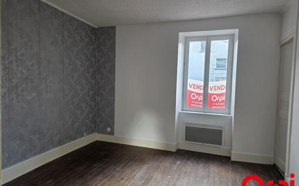 Maison à vendre    4 pièces • 98,29 m2 Saint-Étienne-de-Saint-Geoirs