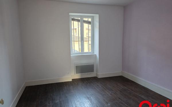 Maison à vendre    4 pièces • 98,29 m2 Saint-Étienne-de-Saint-Geoirs