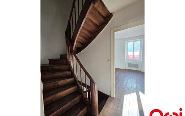 Maison à vendre    4 pièces • 98,29 m2 Saint-Étienne-de-Saint-Geoirs