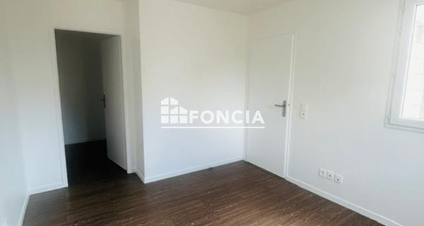 Location Appartement 2 pièces 47 m² - Brunoy 91800