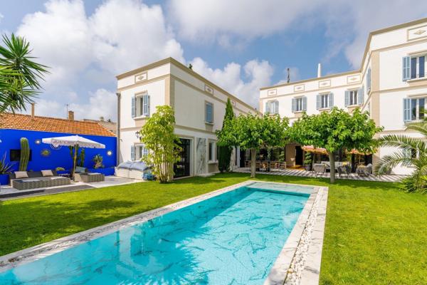 Vente Maison de luxe Le Brusc 15 Pièces 650 m²