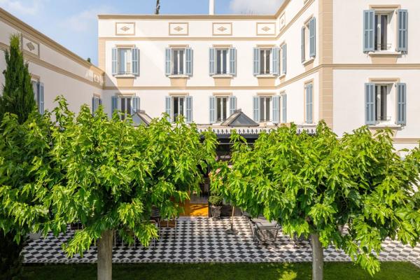 Vente Maison de luxe Le Brusc 15 Pièces 650 m²