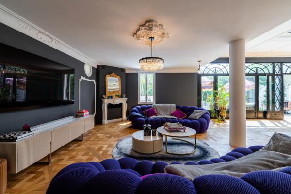 Vente Maison de luxe Le Brusc 15 Pièces 650 m²