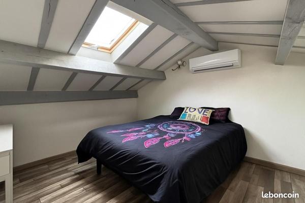 Maison Bouc Bel Air 6 pièces 154m² sur environ 1000m² de terrain + garage + piscine + 2 habitations - proches commerces - axes routiers