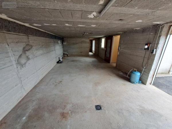 Maison à vendre à Saint-Flour dans le Cantal (15100), ref : 044/1254