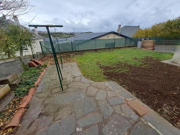Maison à vendre à Saint-Flour dans le Cantal (15100), ref : 044/1254