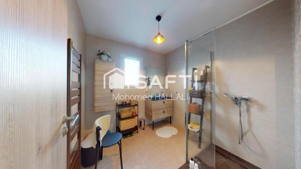 La Hume : Villa moderne avec piscine et jardin