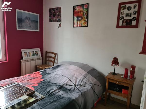 DOUDEVILLE, immeuble mixte libre, professionnel et habitation 3 chambres, accès indépendant,