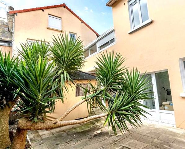 Maison 10 pièces 260 m2