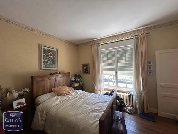 Maison à vendre 5 pièces 185m² Le Blanc (36300)
