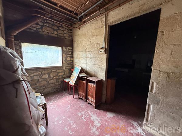 Vente
                Maison95,96 m² - 6 Pièces -
                    SAINT AMAND MONTROND (18200)
