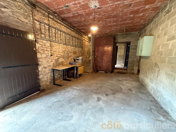 Vente
                Maison95,96 m² - 6 Pièces -
                    SAINT AMAND MONTROND (18200)