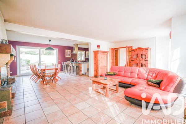 Maison à vendre 10 pièces 240 m² Villeron