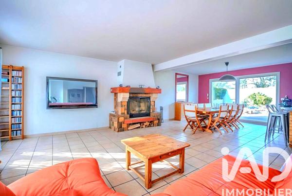 Maison à vendre 10 pièces 240 m² Villeron