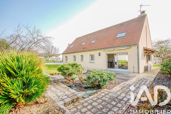 Maison à vendre 10 pièces 240 m² Villeron